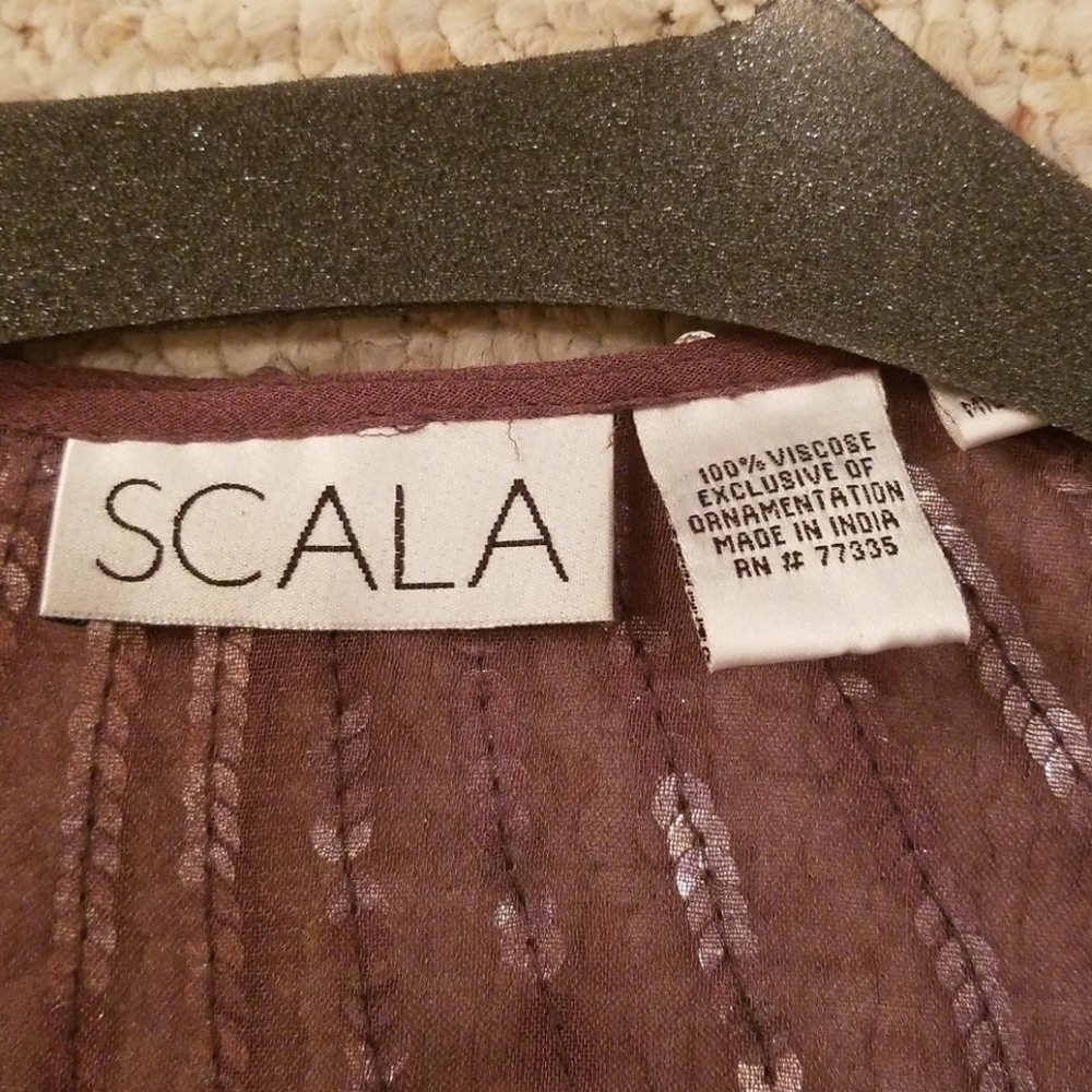 Shawl/Cape - Picture 7 of 8
